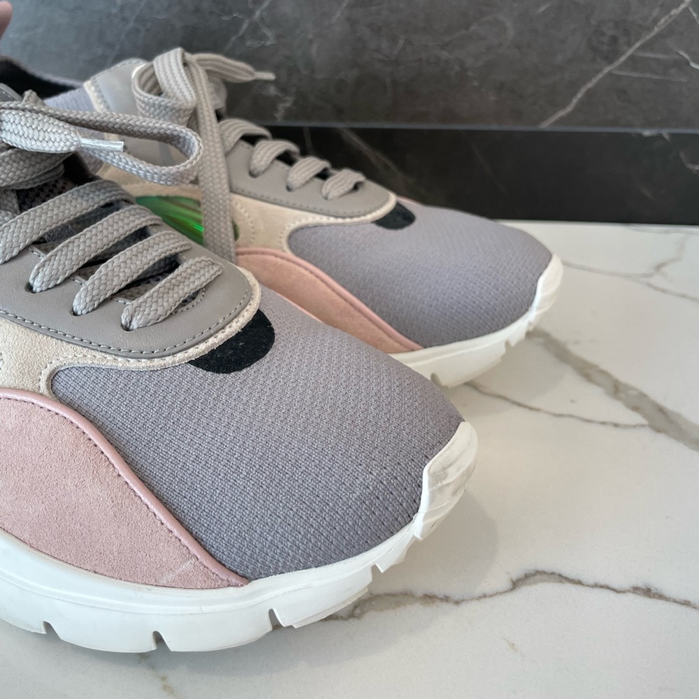 ๐ HP ๐ Valentino Knit Embellished Sneakers - Picture 10 of 10